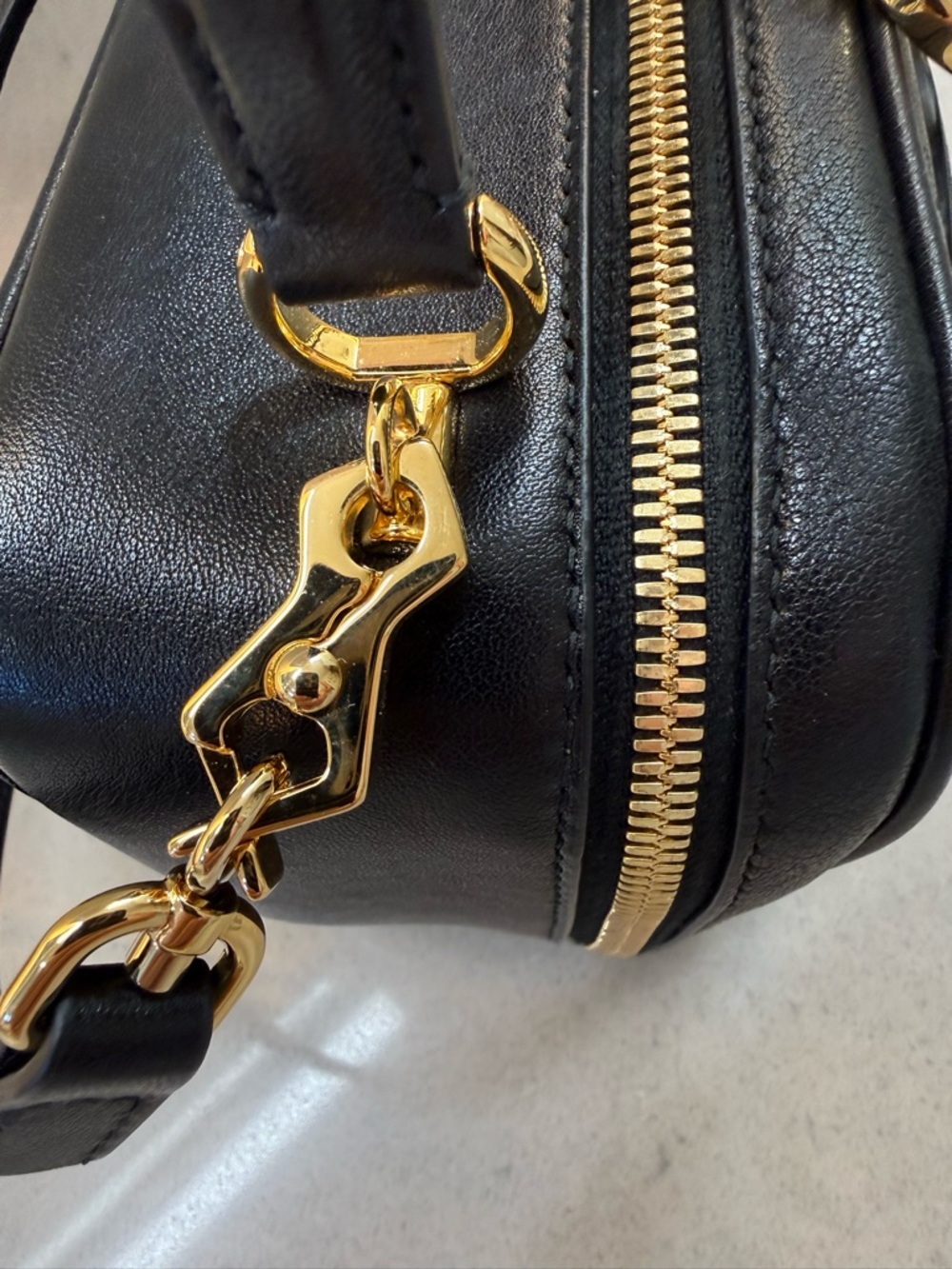 Gucci Blondie Black Leather Crossbody with Gold GG Charm Zippers - Picture 4 of 9